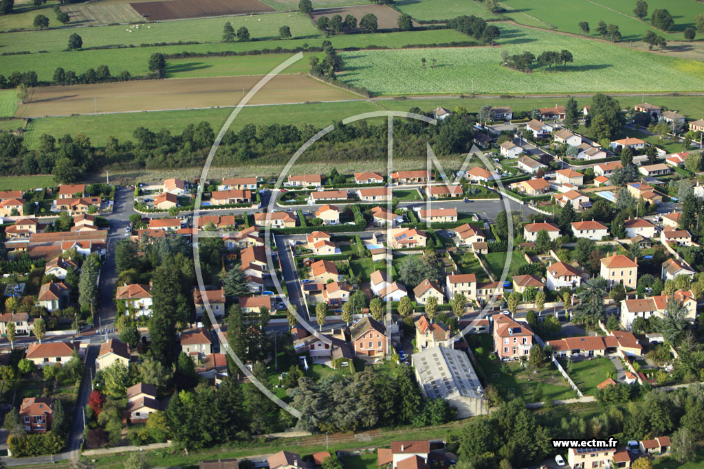 Photo arienne de Montrond-les-Bains (Avenue de la Gare)