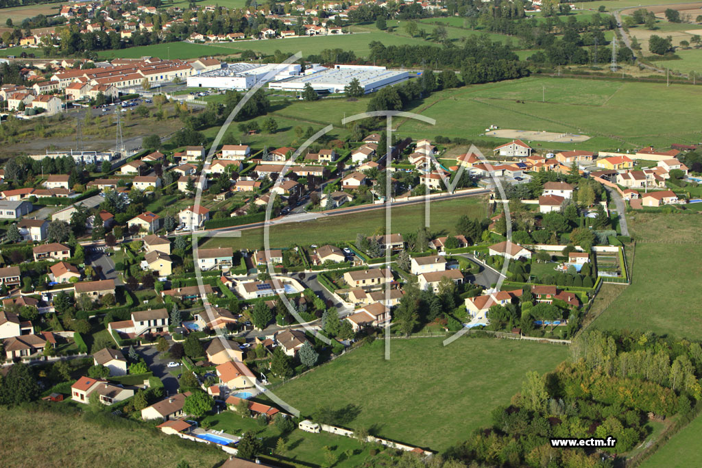 Photo arienne de Montrond-les-Bains (Rue de Chantegrillet)