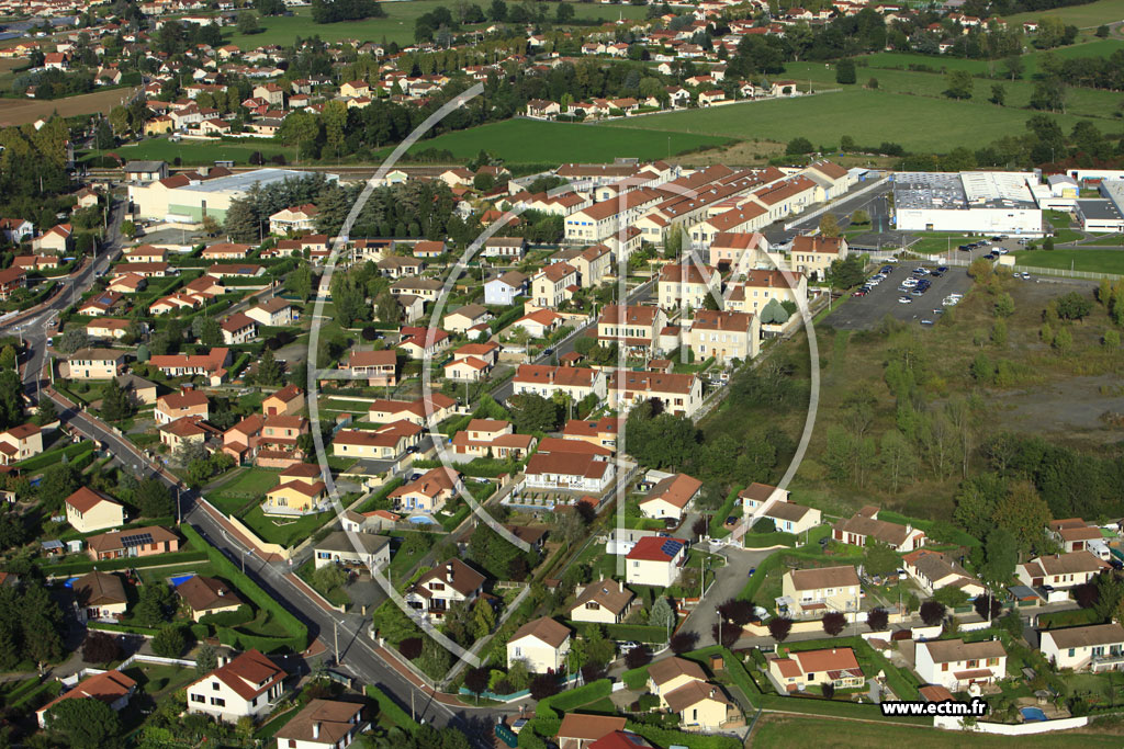 Photo arienne de Montrond-les-Bains (Rue de l'Anzieux)