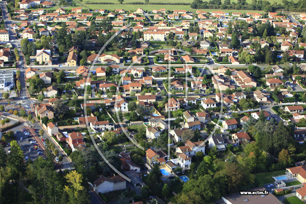 Photo arienne de Montrond-les-Bains (Rue du Pigeonnier)