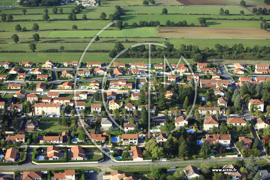 Photo arienne de Montrond-les-Bains (Rue Pierre Frnat)