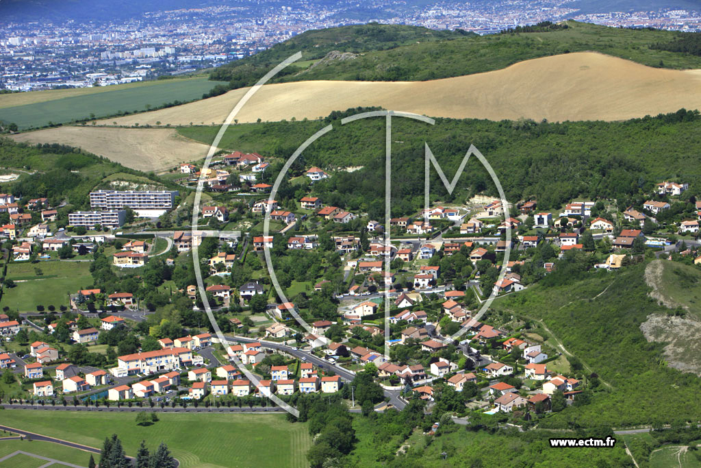 Photo arienne de Cournon-D'Auvergne
