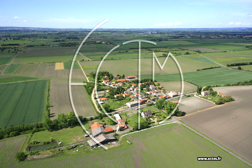 Photo arienne de Saint-Beauzire (Targnat)