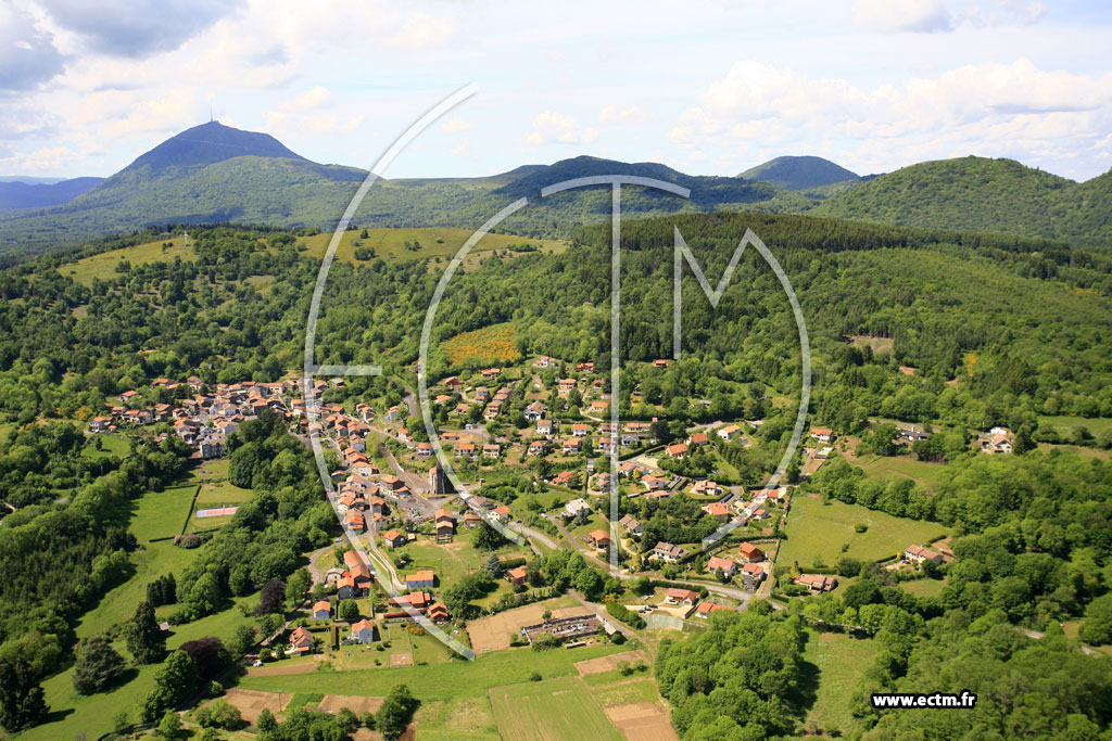 Photo arienne de Orcines (Ternant)