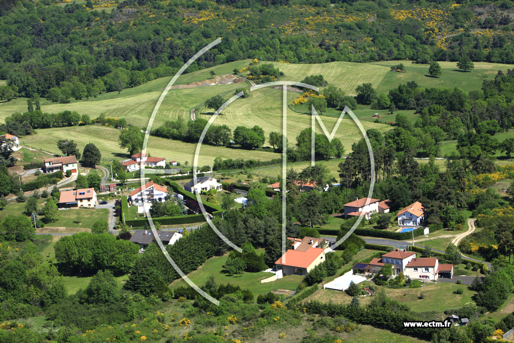 Photo arienne de Saint-Gens-Champanelle