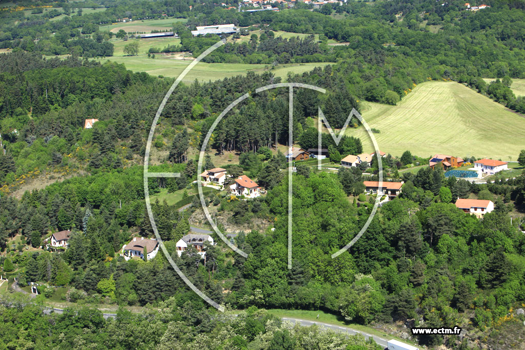 Photo arienne de Saint-Gens-Champanelle