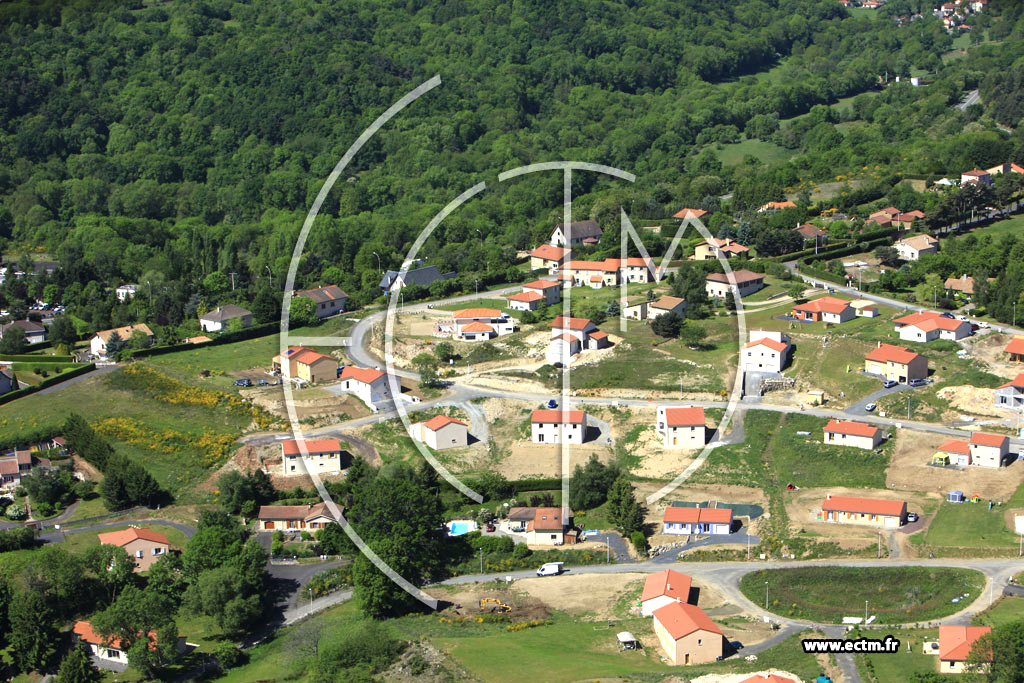 Photo arienne de Saint-Gens-Champanelle