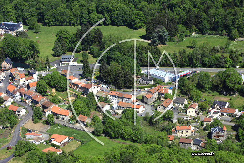 Photo arienne de Saint-Gens-Champanelle (Theix)