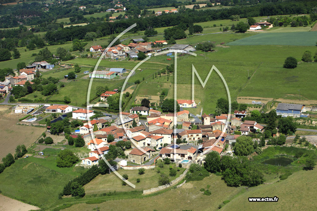 Photo arienne de Montmorin (Le Fournet)