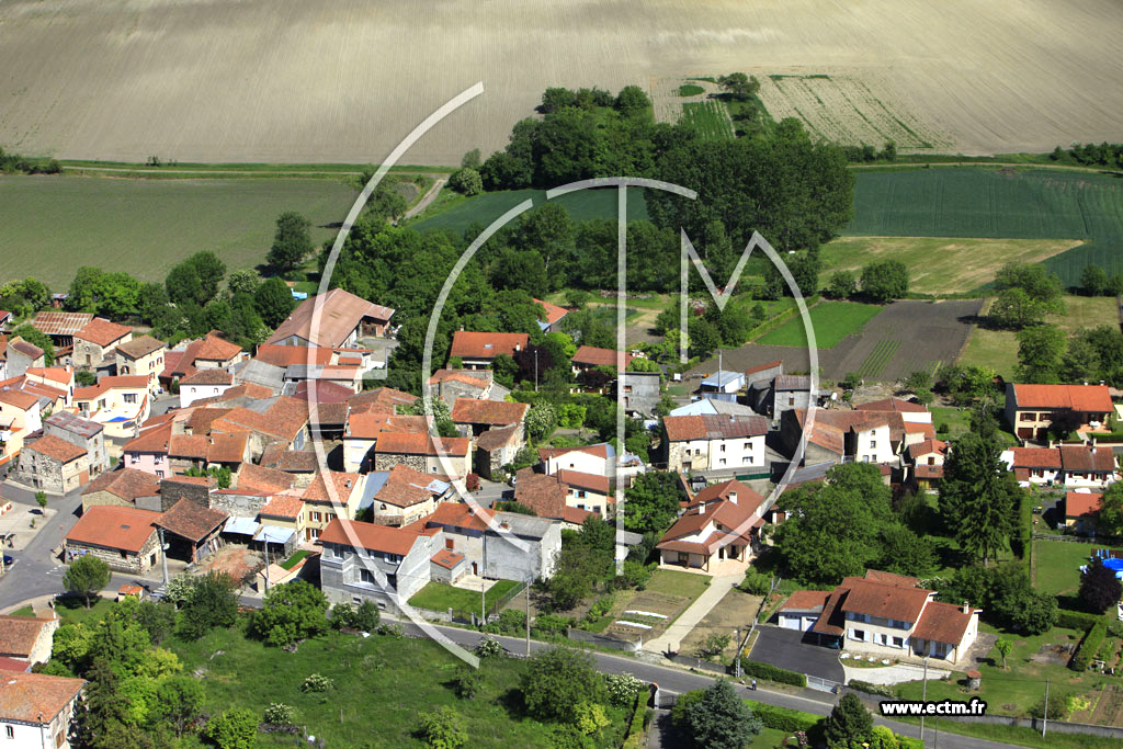 Photo arienne de Saint-Georges-sur-Allier (Ceyssat)
