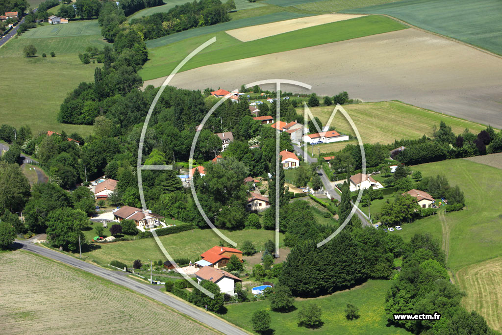 Photo arienne de Saint-Julien-de-Coppel