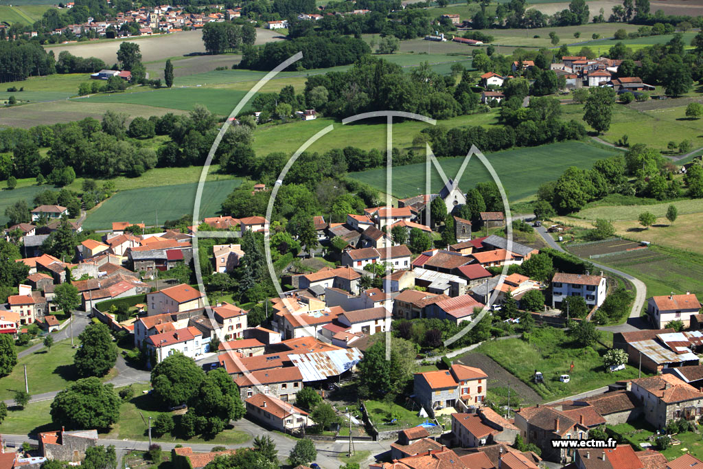 Photo arienne de Saint-Julien-de-Coppel (Contournat)