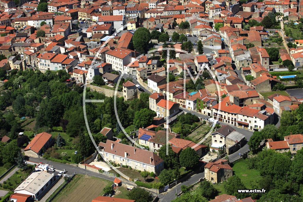 Photo arienne de Vic-le-Comte