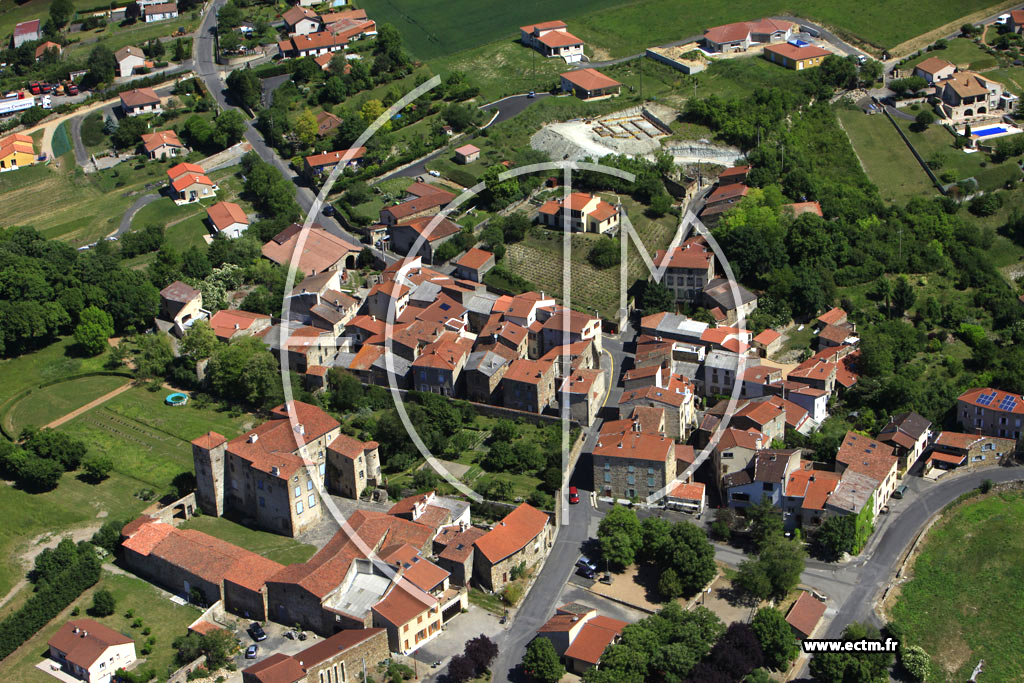 Photo arienne de Vic-le-Comte (Lachaux)