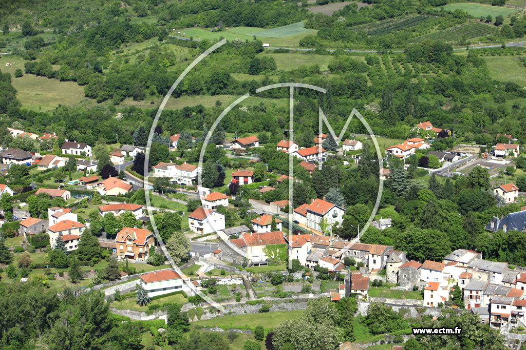 Photo arienne de Saint-Amant-Tallende
