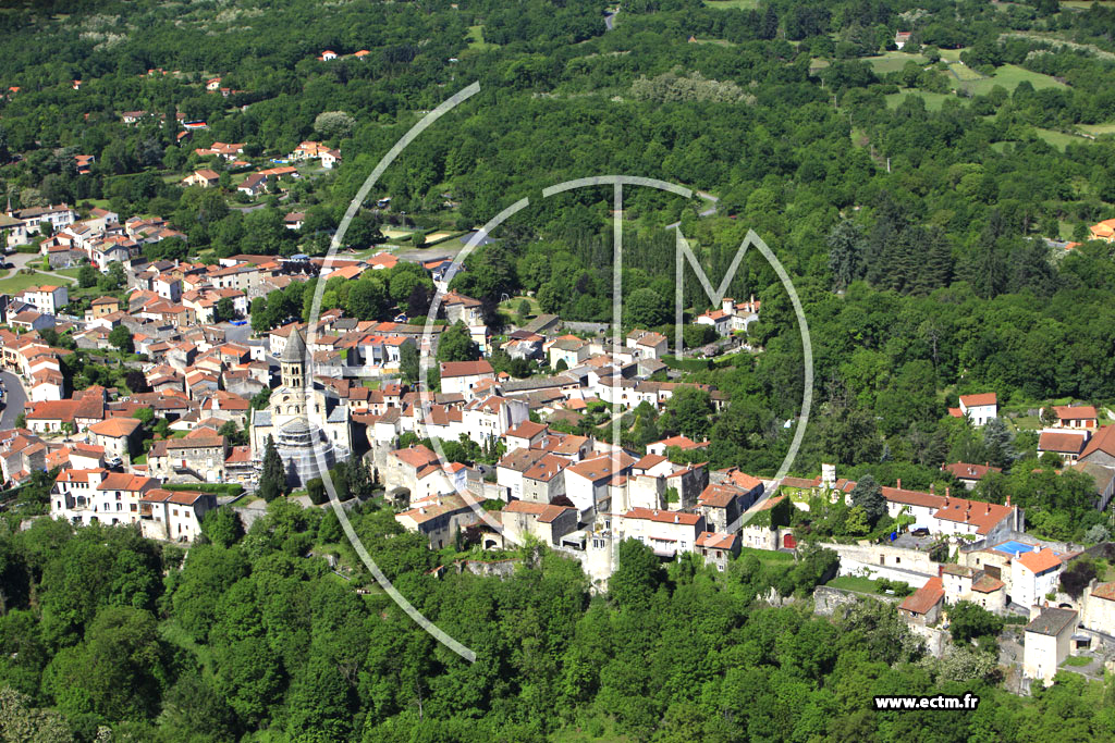 Photo arienne de Saint-Saturnin