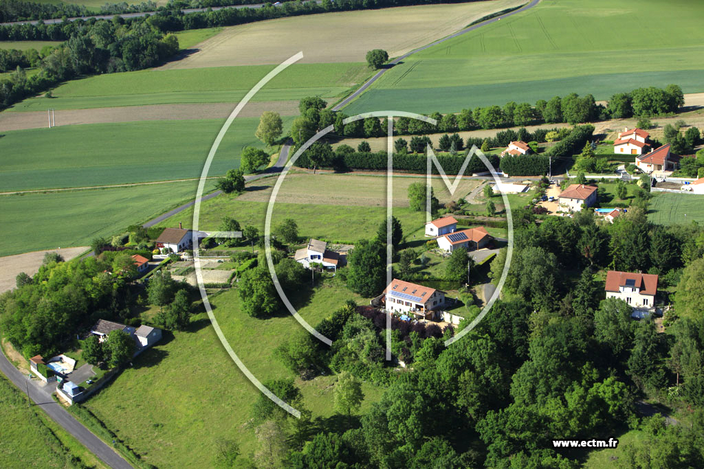 Photo arienne de Lempty (Le Puy)