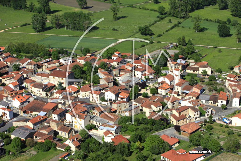 Photo arienne de Moissat (Moissat-Bas)