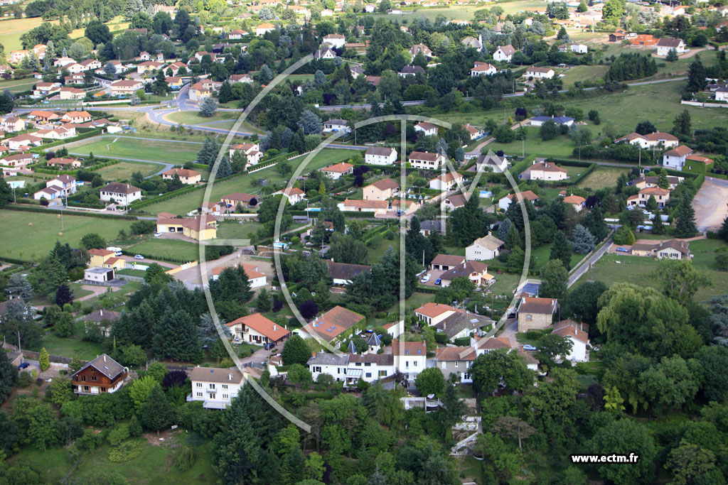 Photo arienne de Commelle-Vernay (Les Granges)