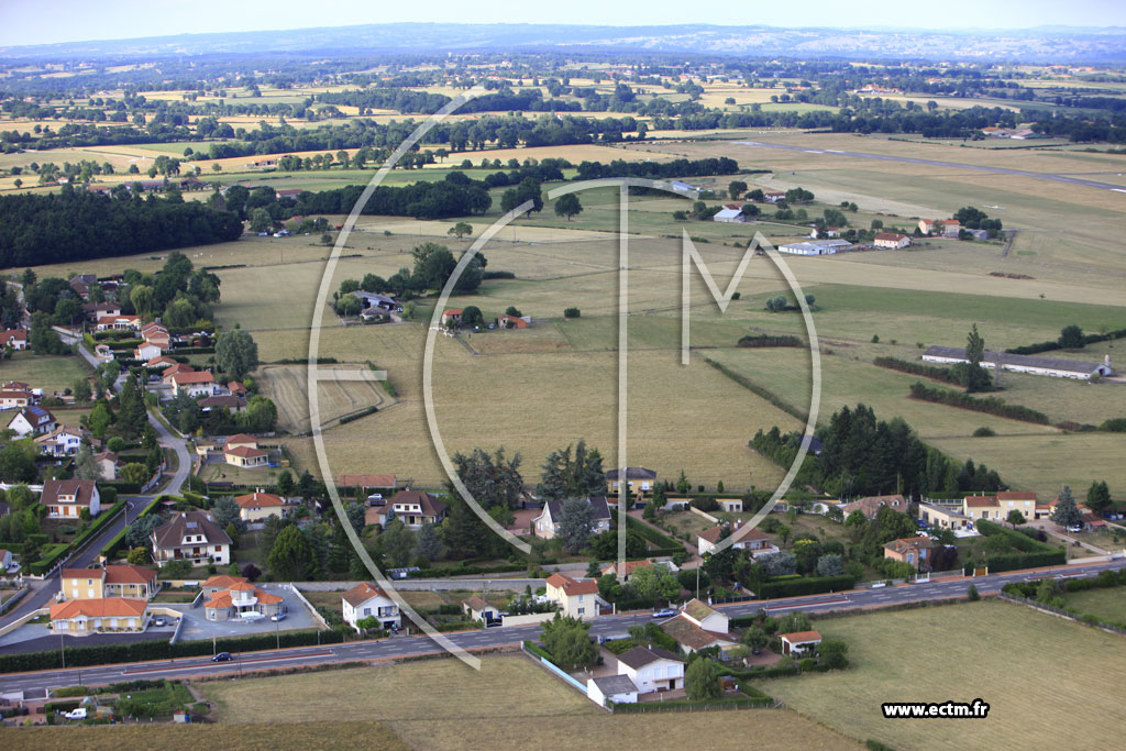 Photo arienne de Pouilly-les-Nonains