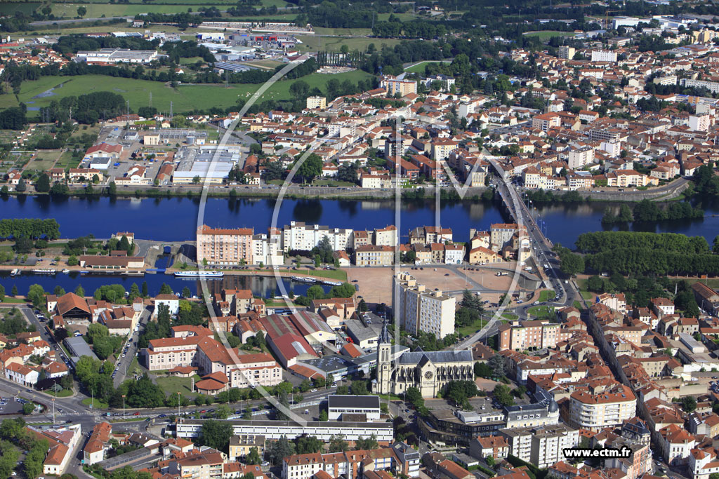 Photo arienne de Roanne (Quartier Bords de Loire)