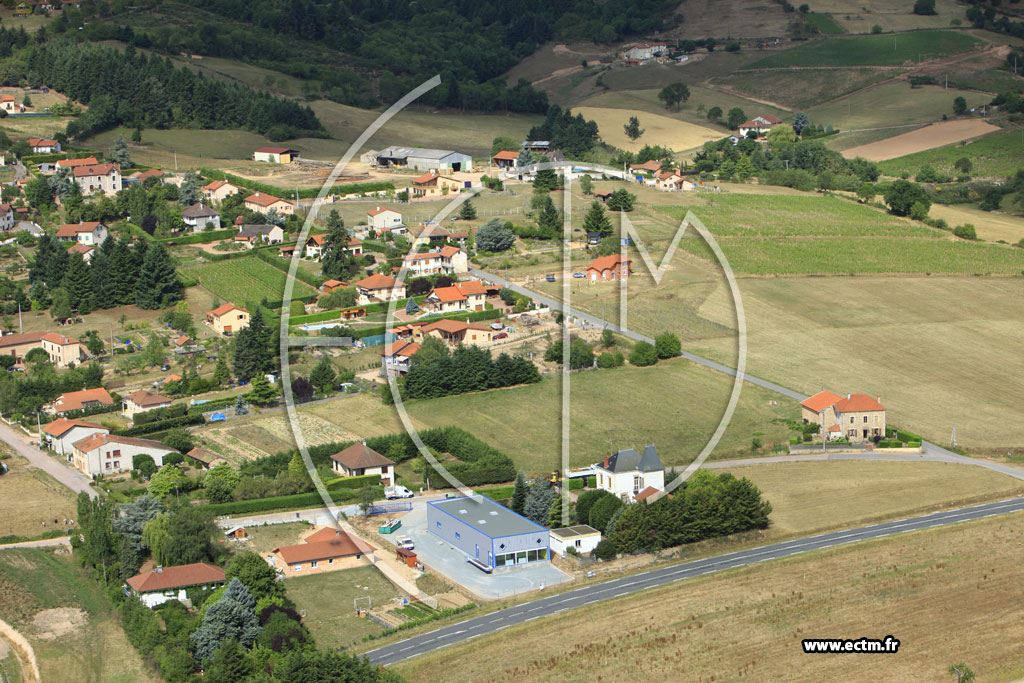 Photo arienne de Saint-Alban-les-Eaux