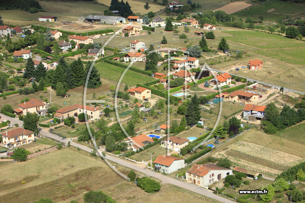 Photo arienne de Saint-Alban-les-Eaux