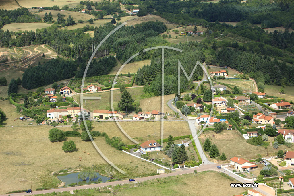 Photo arienne de Saint-Alban-les-Eaux