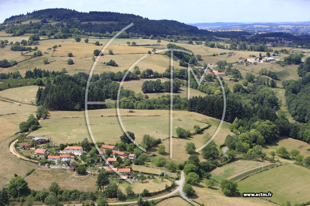 Photo arienne de Saint-Bonnet-des-Quarts