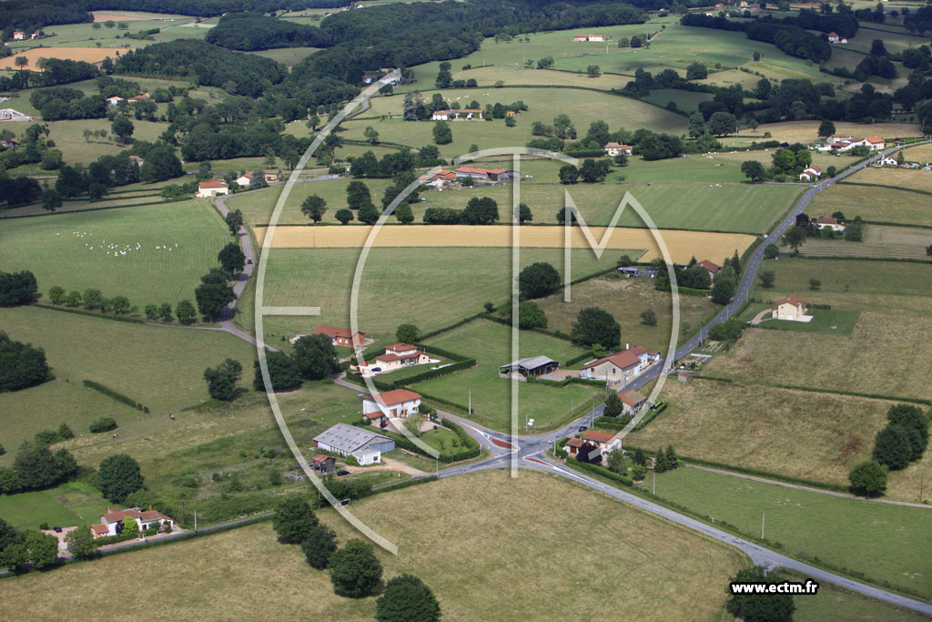 Photo arienne de Saint-Hilaire-sous-Charlieu
