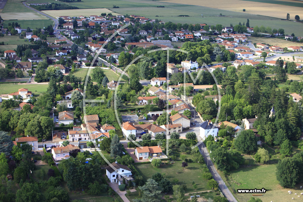Photo arienne de Saint-Lger-sur-Roanne