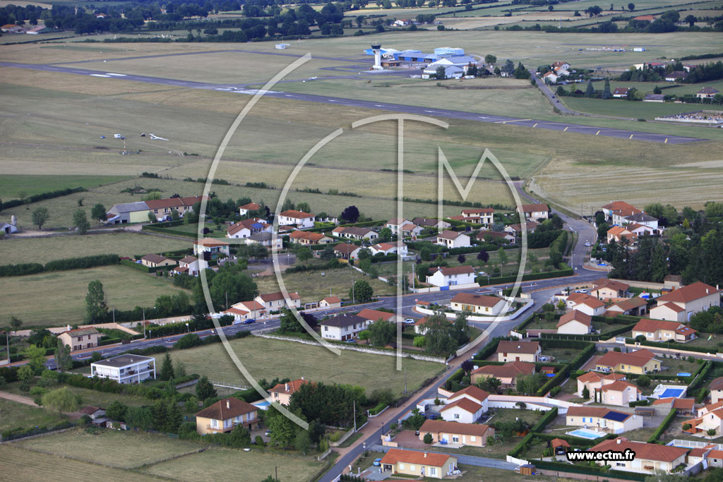 Photo arienne de Saint-Lger-sur-Roanne