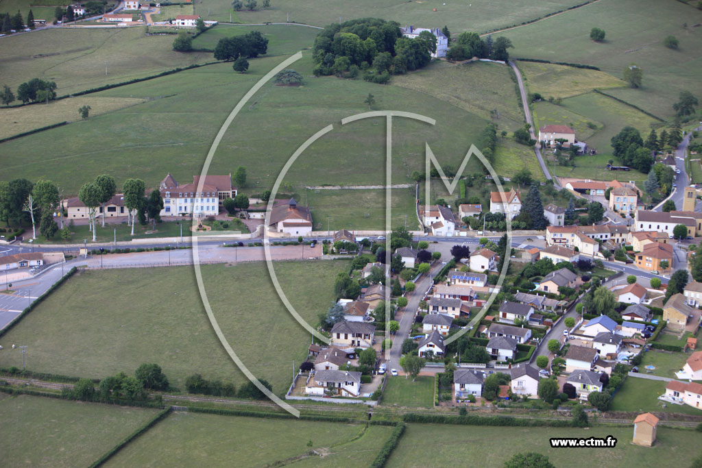 Photo arienne de Saint-Nizier-sous-Charlieu