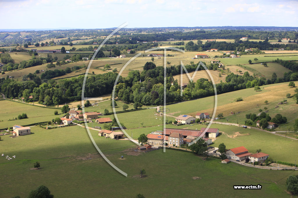 Photo arienne de Saint-Nizier-sous-Charlieu