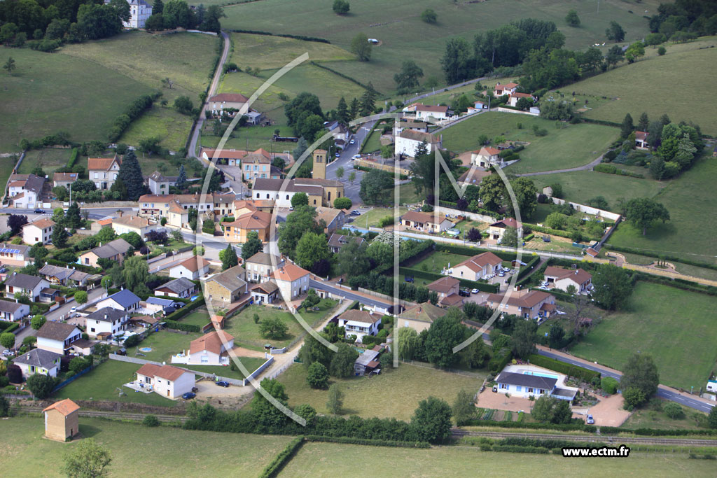 Photo arienne de Saint-Nizier-sous-Charlieu