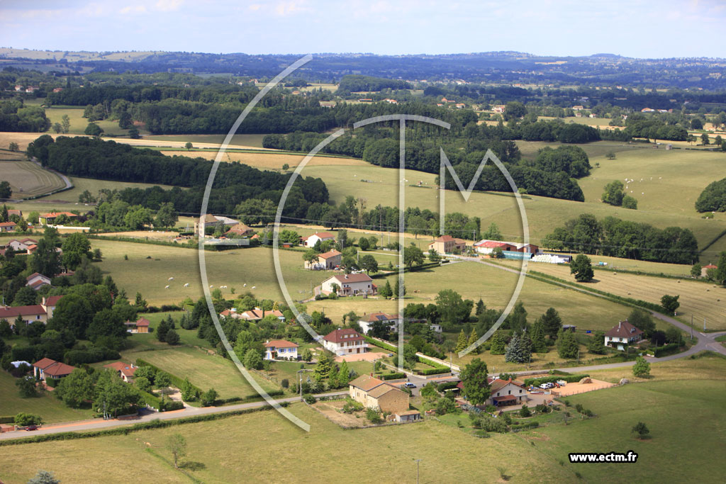 Photo arienne de Saint-Nizier-sous-Charlieu