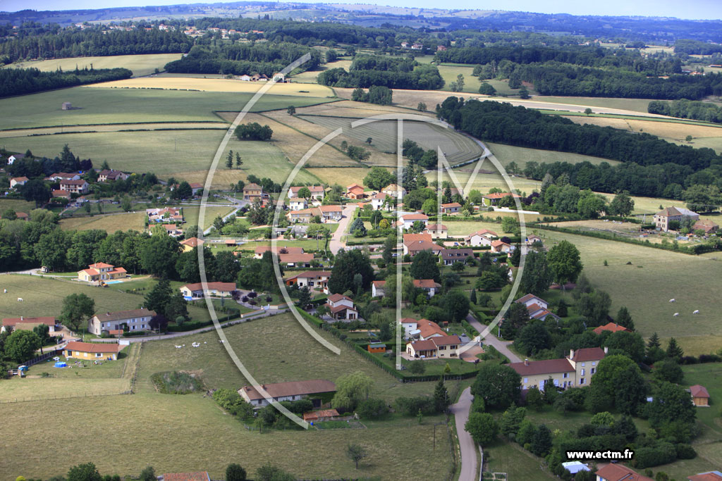 Photo arienne de Saint-Nizier-sous-Charlieu