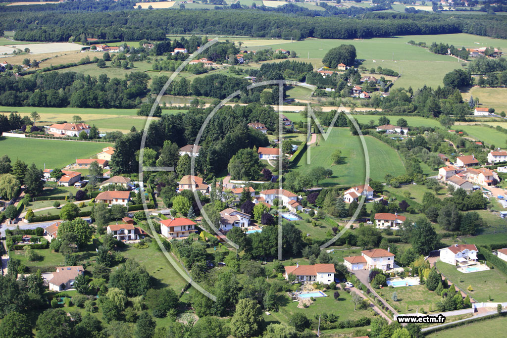 Photo arienne de Saint-Vincent-de-Boisset