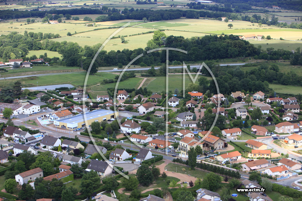 Photo arienne de Villerest (Le Mayollet)
