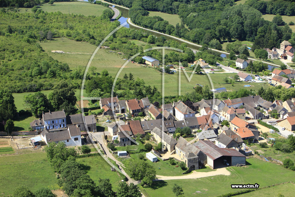 Photo arienne de Chassey-le-Camp (Corchanut)