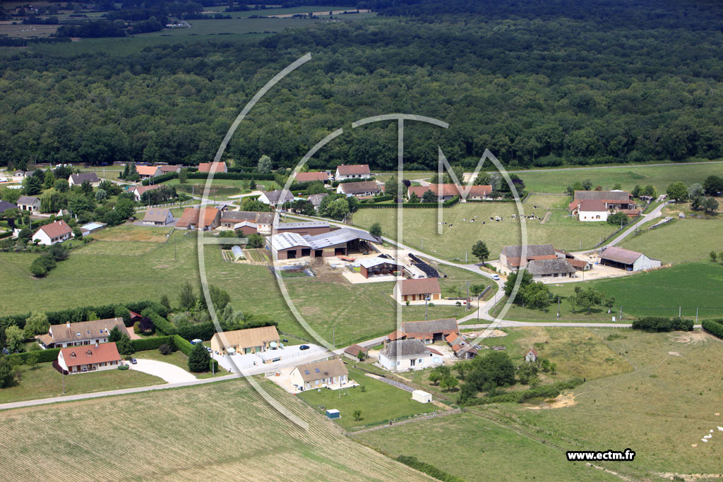 Photo arienne de Saint-Christophe-en-Bresse (Grand Servigny)