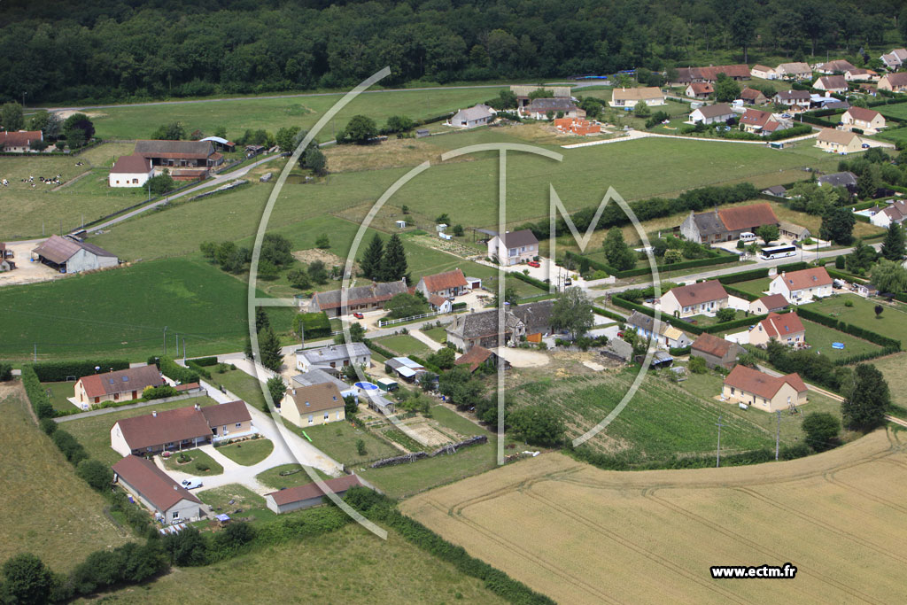 Photo arienne de Saint-Christophe-en-Bresse (Grand Servigny)