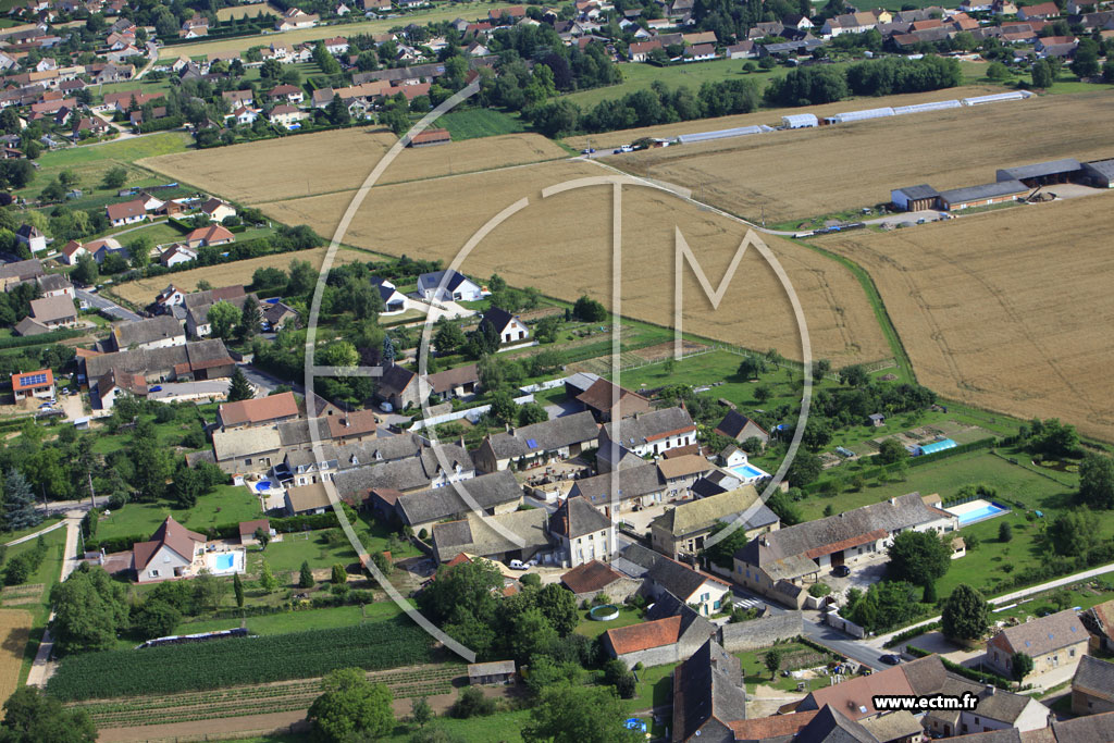 Photo arienne de Varennes-le-Grand