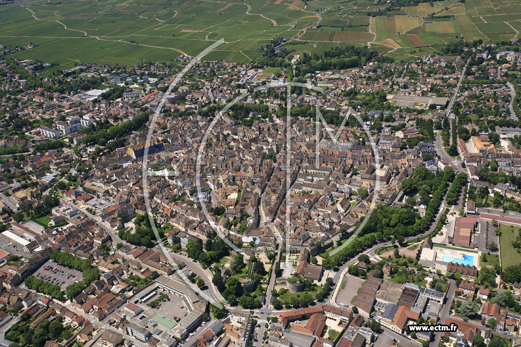 Photo arienne de Beaune