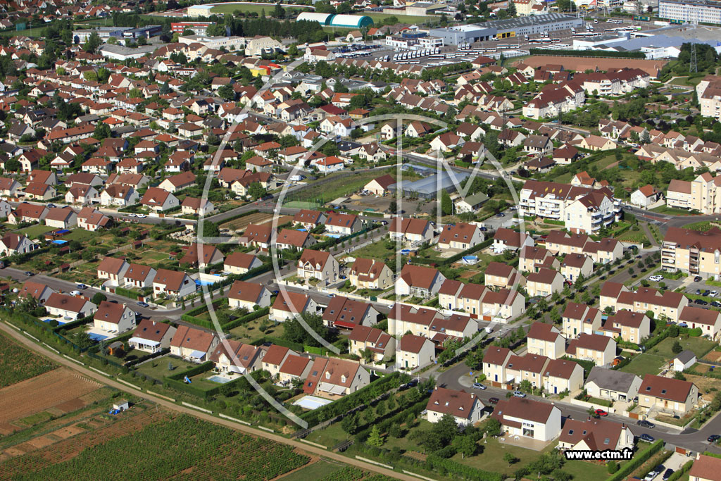 Photo arienne de Chenve (La Champagne)