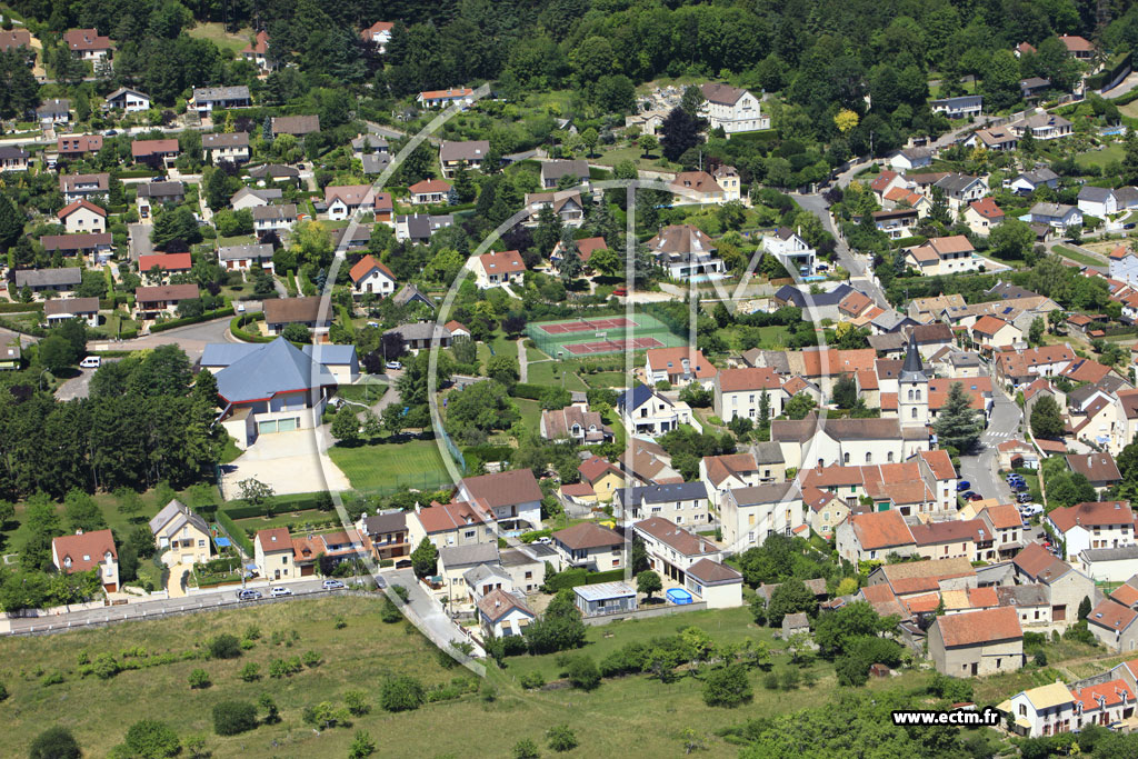 Photo arienne de Corcelles-les-Monts