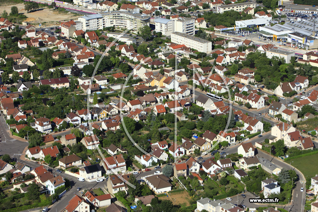 Photo arienne de Dijon (Bourroches)