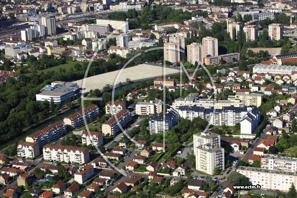Photo arienne de Dijon (Bourroches)