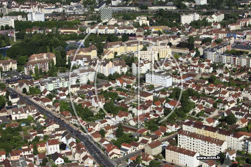 Photo arienne de Dijon (Bourroches)