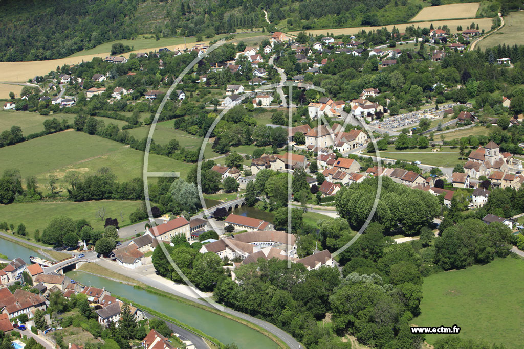Photo arienne de Fleurey-sur-Ouche